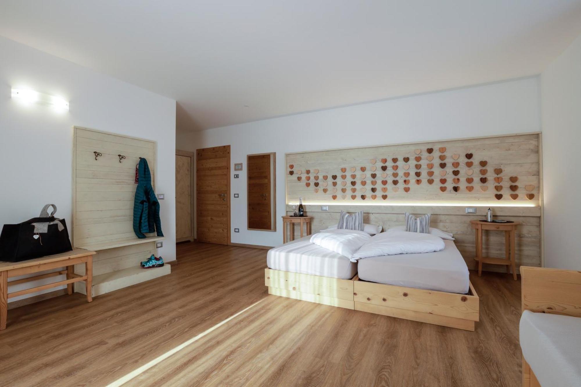 Garni & Wellness Anderle Hotel Vignola  Exterior photo