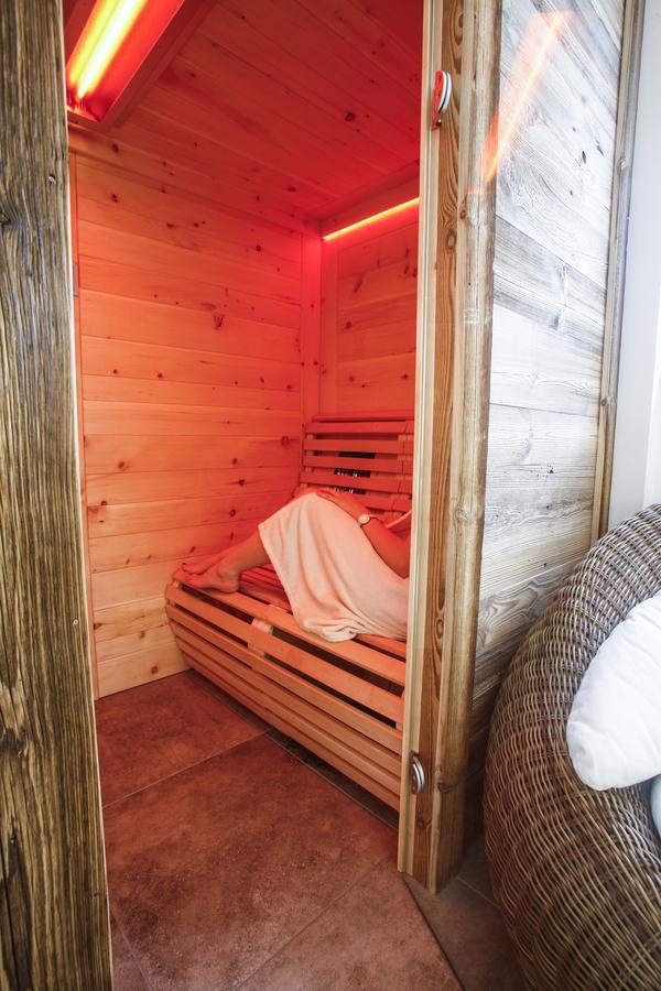 Garni & Wellness Anderle Hotel Vignola  Exterior photo