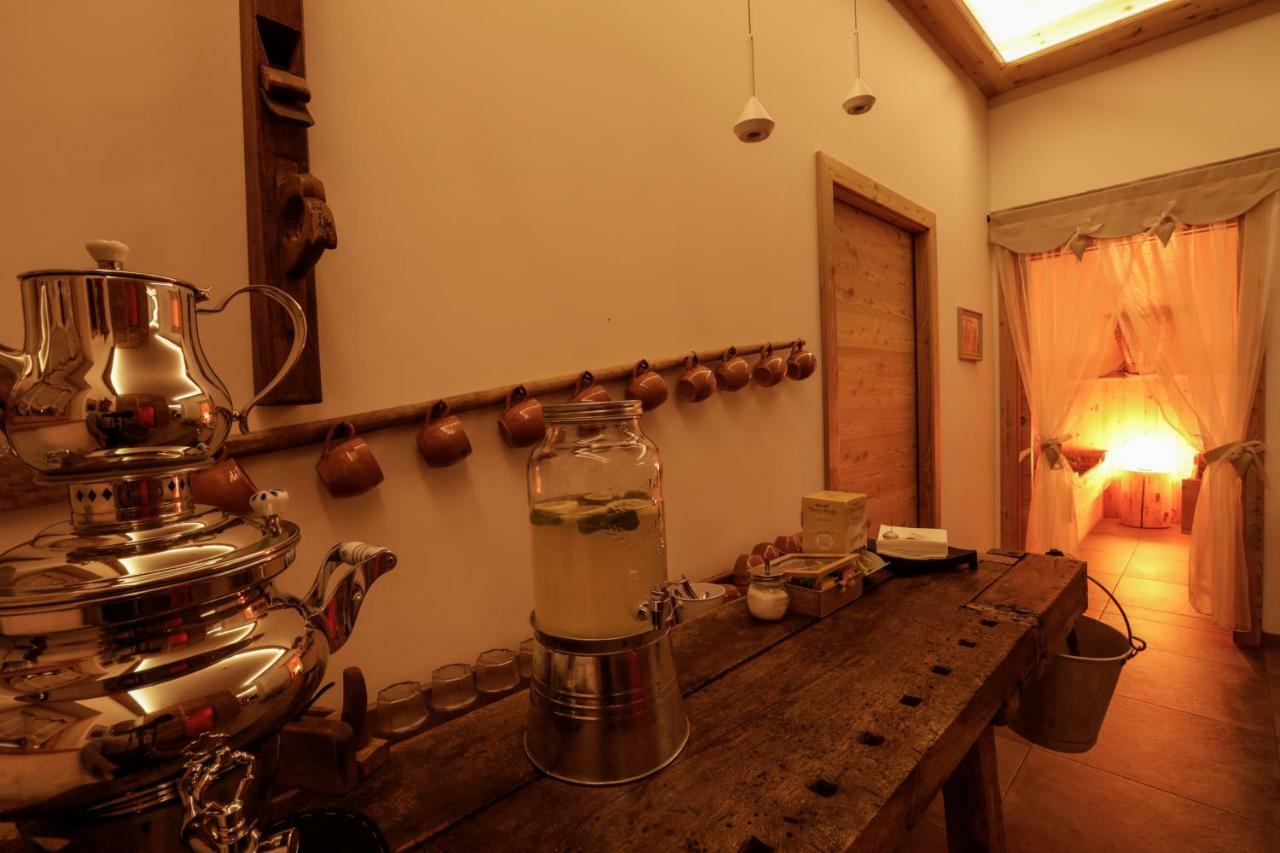 Garni & Wellness Anderle Hotel Vignola  Exterior photo