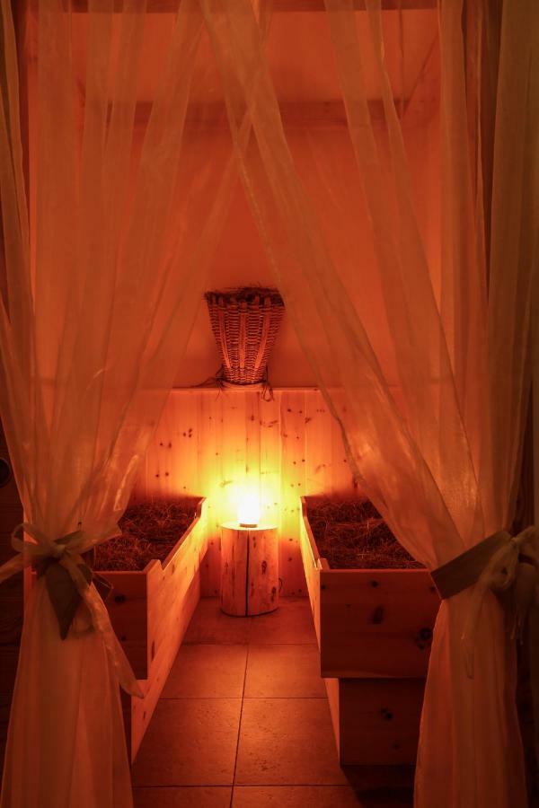 Garni & Wellness Anderle Hotel Vignola  Exterior photo